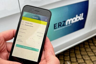 ERZmobil geht Montag offiziell ans Netz - Das ERZmobil ist via App buchbar. Foto: Ralf Wendland