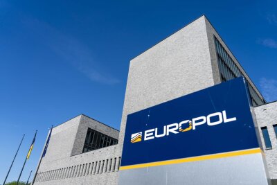 Europol identifiziert 821 kriminelle Netzwerke in der EU - Die EU-Polizeibehörde Europol hat neue Zahlen zur organisierten Kriminalität vorgelegt.