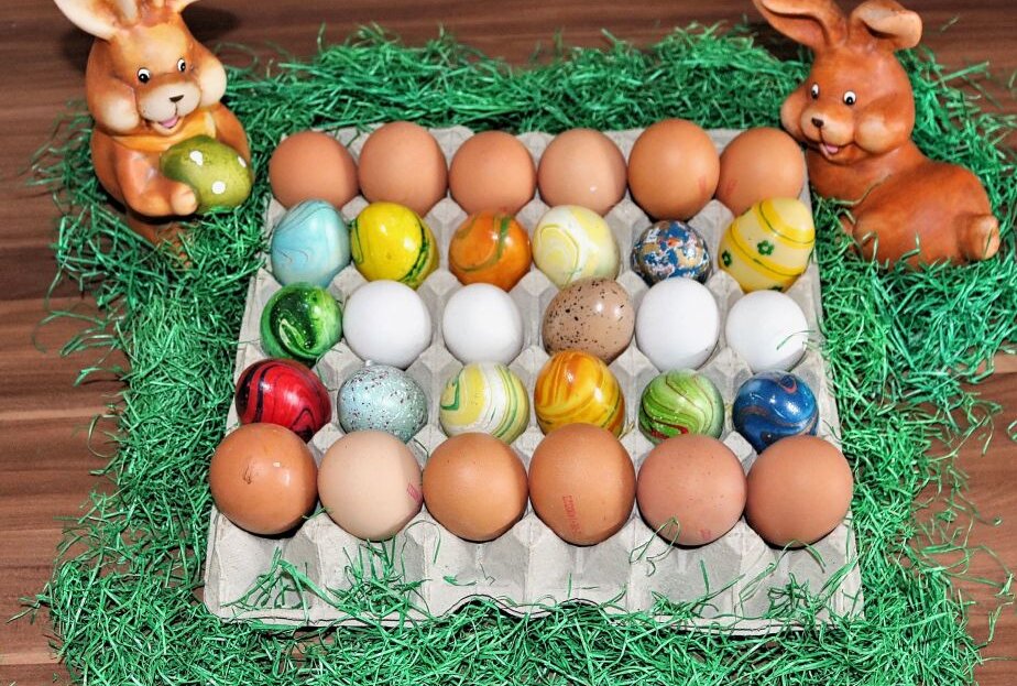 Färben: Tradition seit Jahrhunderten - Eier benötigt man in der Küche, zu Ostern werden sie gefärbt. Foto: Knut Berger