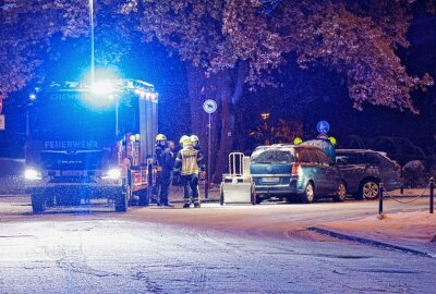 Fahrer unter Alkoholeinfluss kracht gegen PKW: Zwei Verletzte -  Beim Fahrer des Opel wurde Alkoholgeruch wahrgenommen. Foto: ChemPic