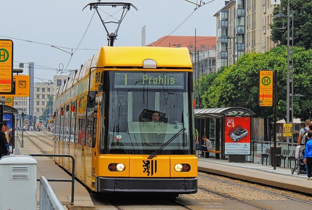 Fahrkartenkontrolleure bei Auseinandersetzung in Dresdner Straßenbahn verletzt - Symbolbild. Foto: Pixabay
