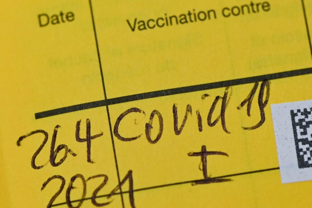Der gelbe Impfpass nach den Vorgaben der Weltgesundheitsorganisation ist leicht zu manipulieren.