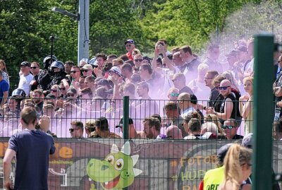 Fan-Auseinandersetzungen beim A-Junioren-Pokalfinale - In Grimma kam es bei dem Pokalfinale zu Auseinandersetzungen. Foto: Sören Müller