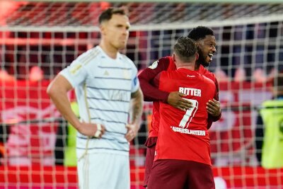 FCK stoppt Saarbrückens Durchmarsch: "Tut jetzt extrem weh" - Die Lauterer Torschützen: Almamy Touré (hinten) und Marlon Ritter.
