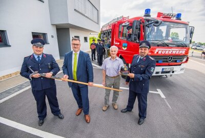 Feierliche Eröffnung des neuen Feuerwehrgerätehauses in Stützengrün - Eröffnung des neuen Feuerwehrdepots in Stützengrün. Foto: Georg Ulrich Dostmann