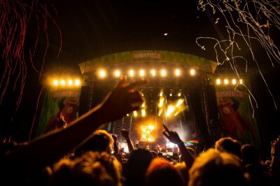 Festival-Sommer in Sachsen: Line-Ups, Preise und mehr - Das Highfield Festival bei Leipzig findet im August 2023 statt. 
