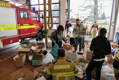 Feuerwehr Großbothen sammelt fleißig Spenden - Die Kameraden sammeln fleißig Spenden. Foto: Sören Müller