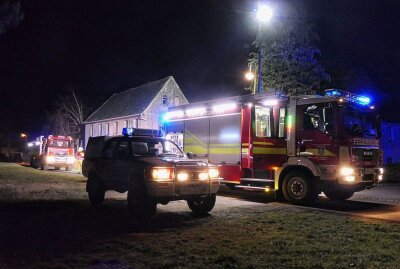 Feuerwehr nach Rauchbildung in Grimma im Einsatz - Die Mutzschener Feuerwehr bei der Übung. Foto: Sören Müller