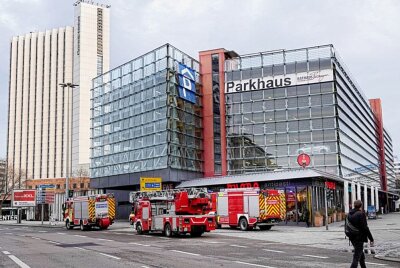Feuerwehreinsatz in der Chemnitzer Innenstadt - Am Samstagnachmittag gab es in der Chemnitzer Innenstadt einen Feuerwehreinsatz. Foto: Harry Haertel