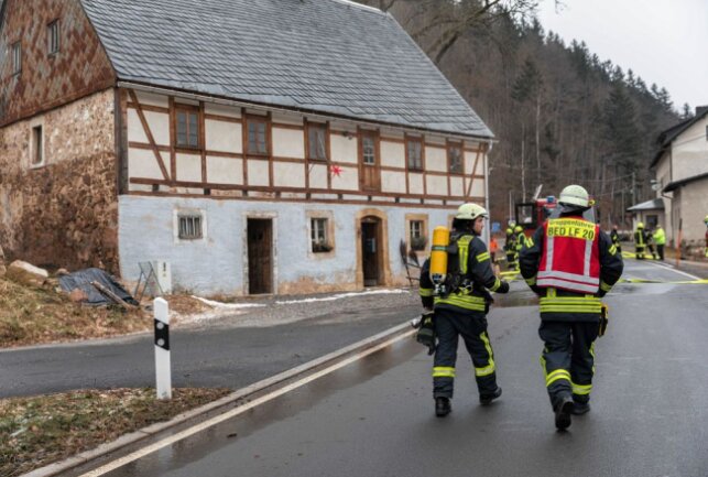 Feuerwehreinsatz nach Schwellbrand in Holzhau. Foto: Marcel Schlenkrich