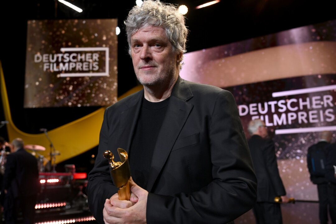 Film über das Leben: "Sterben" gewinnt Deutschen Filmpreis - Der Film "Sterben" von Regisseur Matthias Glasner ist mit der Lola in Gold ausgezeichnet worden.