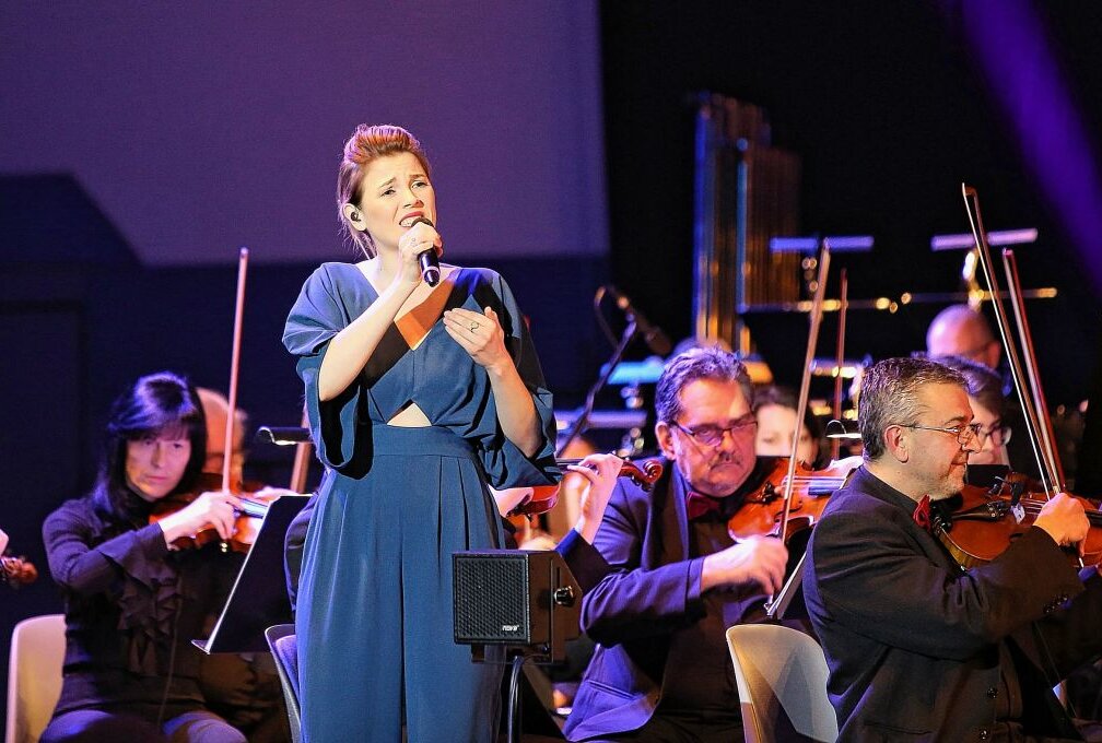 Filmmusiken auf Großbildleinwand am 11. März - Laura Jacobi gehörte 2020 zu den Solisten bei Sounds of Hollywood. Foto: Katja Lippmann-Wagner