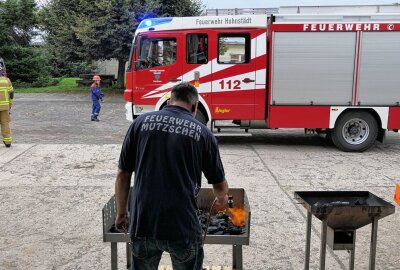 Flächenbrand, Vermisstensuche und Gulaschkanone - Sächische Jugendfeuerwehren üben Großeinsätze. Foto: Sören Müller