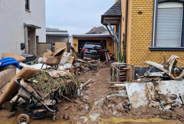 Juli 2021: Die Schäden in Ahrweiler sind besonders schlimm - die Helfer aus Sachsen sind heute eingetroffen. Fotos: Medienportal-Grimma
