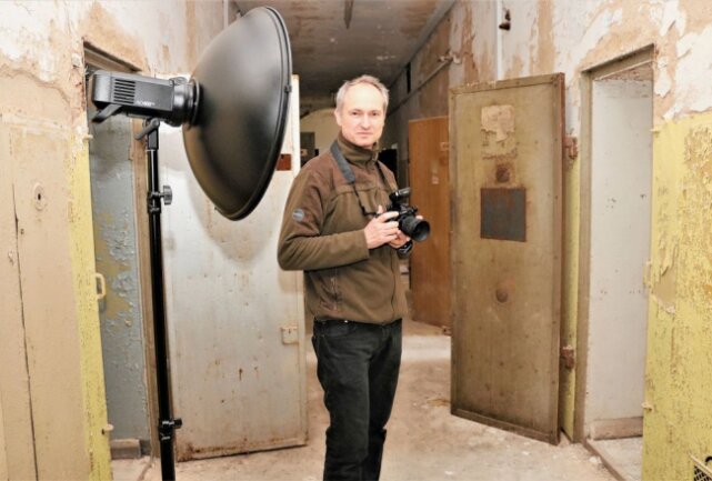 Tilo Riemer aus Oberschöna gehörte in der Vergangenheit zu den Fotografen, die die Möglichkeit der Gefängnisfotografie in Oederan nutzten. Foto: Knut Berger