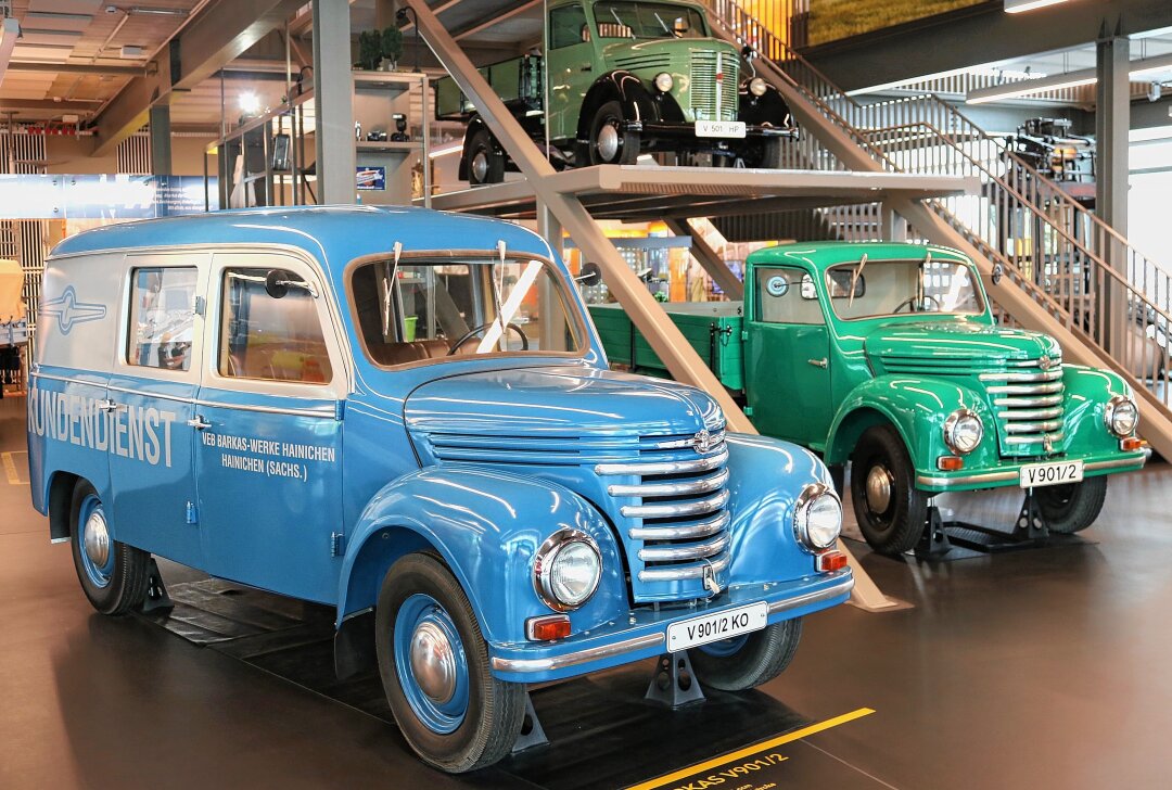 Frankenberger Erlebnismuseum bietet umfangreiches Programm in den Herbstferien an - In der ZeitWerkStadt Frankenberg sind auch diese historischen Framo-Fahrzeuge zu sehen. Foto: Knut Berger