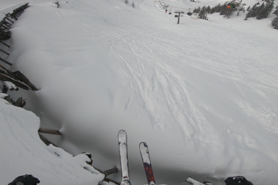 Freeride-Skifahrer Fabian Gerlach: "Das Gefühl, durch den Pulverschnee zu fahren, ist unvergleichlich" -  Fabian Gerlach beim Skifahren. 