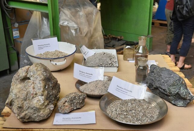 A metallurgical technical center also opened its doors, and in the hall for technologists, devices for processing raw materials were tested.  Photo: Christof Heyden