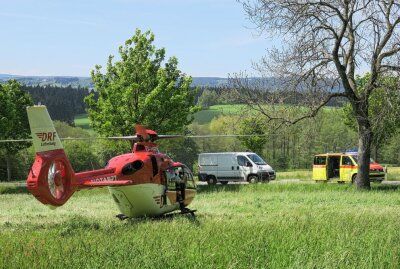 Frontalcrash bei Grünhain-Beierfeld: Zwei Schwerverletzte - Frontalcrash im Erzgebirge. Foto: Niko Mutschmann