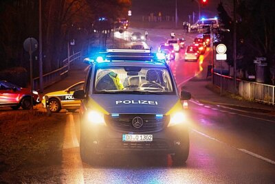 Frontalcrash in Ebersdorf: Beide Fahrerinnen im Krankenhaus - Unfall zwischen Lichtenwalder Höhe und Oberlichtenau. Foto: Harry Haertel