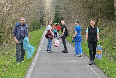 Frühjahrsputz auf dem Mulderadweg - Auf dem Mulderadweg ist die alljährliche Frühjahrsputzaktion gelaufen. Foto: Ralf Wendland