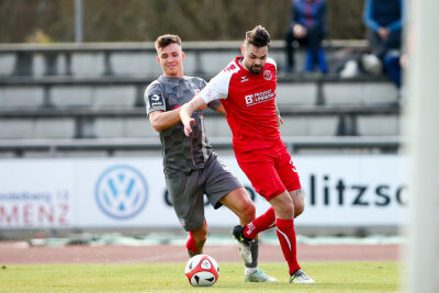 FSV siegt im Sachsenpokal-Achtelfinale souverän mit 5:0 - Dustin Willms (11, Zwickau) und Oliver Pohling (33, Kamenz).