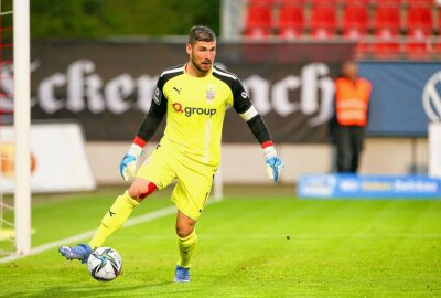 FSV spielt Montagabend gegen Türkgücü - Torhüter Johannes Brinkies .Foto: PICTURE POINT / Gabor Krieg