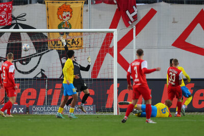 FSV Zwickau gewinnt Regionalliga-Spektakel - FSV Zwickau gewinnt gegen Lok Leipzig mit 3:2. Foto: Picture Point