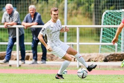 FSV Zwickau gewinnt Testspiel gegen Meuselwitz mit 2:0 -  Neuzugang Luca Horn (20, Zwickau). Foto: Gabor Krieg
