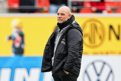 FSV Zwickau holt wichtigen Heimdreier gegen den SC Verl - Trainer Ronny Thielemann (Zwickau). Foto: Picture Point  / Gabor Krieg