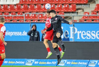 FSV Zwickau stellt Spitzenreiter ein Bein - Der FSV Zwickau spielt heute Abend gegen den FC Greifswald. Foto: Gabor Krieg/ Picture Point