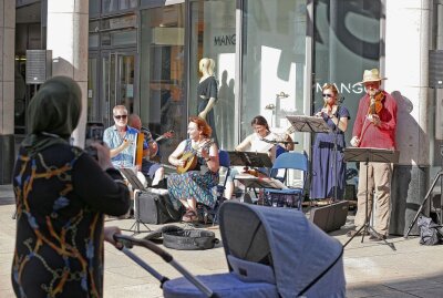 Fête de la Musique in Zwickau - Die Fête de la Musique in der Zwickauer Innenstadt. Foto: Ralph Koehler/propicture
