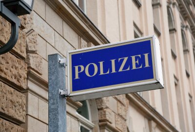 Fünf Beamte bei Einsatz in Plauen verletzt - Symbolbild. Foto: Harry Härtel/ Härtelpress