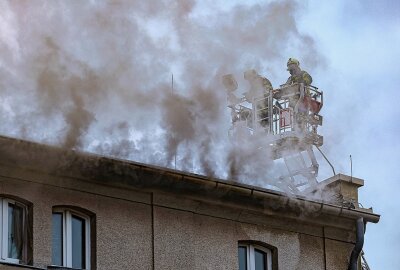 Fünf Brände in kurzer Zeit in Meerane: Alles nur Zufall? - Am 12. März brach in einem Industriegebäude ein Feuer aus. Foto: Andreas Kretschel/Archiv