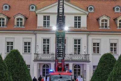 Fünf Städte "drehen auf": Erfolgreiche Sammelbeschaffung neuer Drehleitern für Feuerwehren - Erfolgreiche Sammelbeschaffung neuer Drehleiterfahrzeuge für fünf Städte in Sachsen. Foto: Roland Halkasch