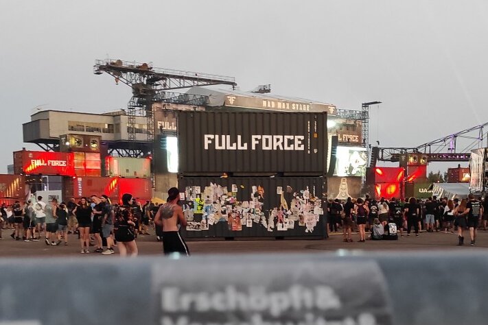 Full Force überrascht mit erstem Line-Up-Einblick: Ein mega Headliner steht schon - Das Full Force Festival gab erste Bands fürs Line-Up 2024 bekannt. 