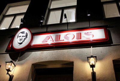 Fußballfans treffen sich im "Alois" - Das neue Vereinsheim Alois" am Zwickauer Neumarkt. Foto: Verein