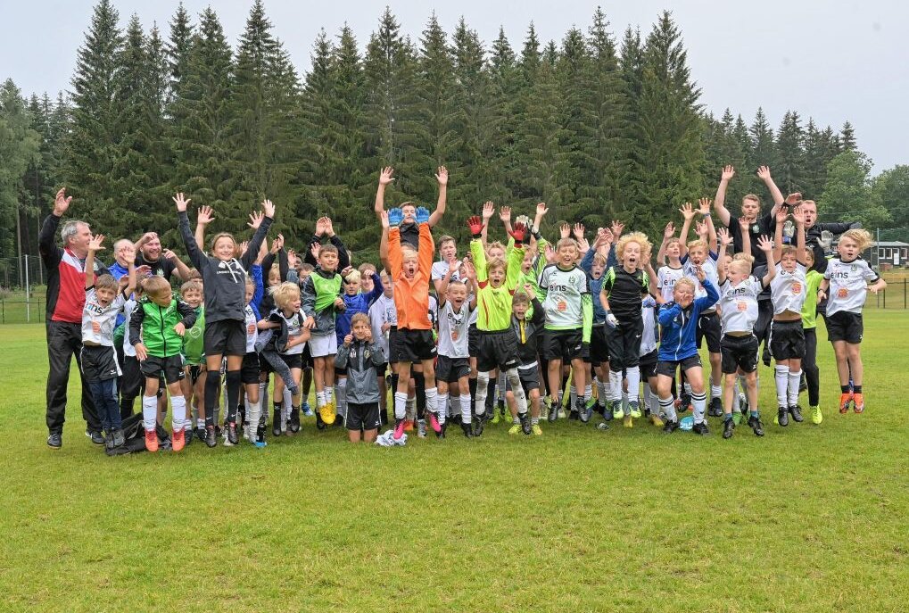 Fußballschule Vogtland wieder ein voller Erfolg - Die Fußballschule Vogtland hat sich auch in diesem Jahr wieder großer Beliebtheit erfreut. Foto: Ralf Wendland