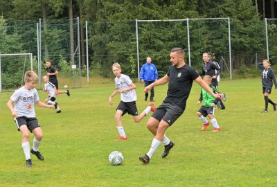 Fußballschule Vogtland wieder ein voller Erfolg - Die Fußballschule Vogtland hat sich auch in diesem Jahr wieder großer Beliebtheit erfreut. Foto: Ralf Wendland