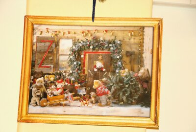 Ganz Kürbitz ist im Weihnachtsfieber - Eines der geschmückten Fenster. Foto: Simone Zeh