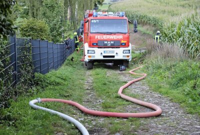 Gartenlaube in Raschau in Brand geraten - In Raschau ist eine Gartenlaube in Brand geraten. Foto: Niko Mutschmann