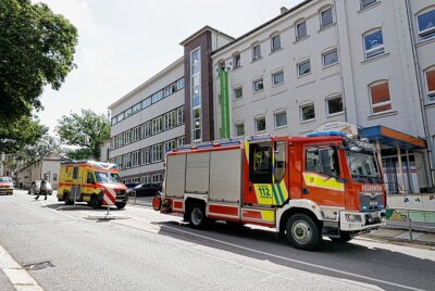 Gasgeruch an Chemnitzer Schule: Mehrere Kinder im Krankenhaus - Gas-Alarm in Chemnitz. Foto: Harry Härtel