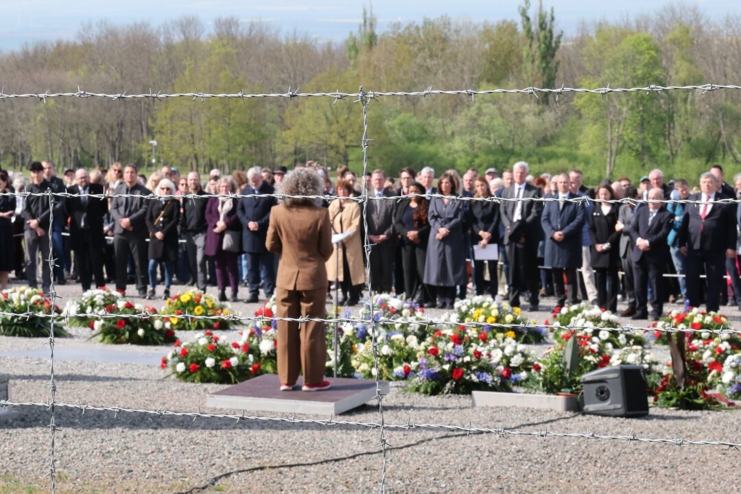 Gedenken an die Opfer des NS-Konzentrationslagers Buchenwald - Gedenkfeier auf dem ehemaligen Appellplatz anlässlich des 79. Jahrestag der Befreiung des Konzentrationslagers Buchenwald.