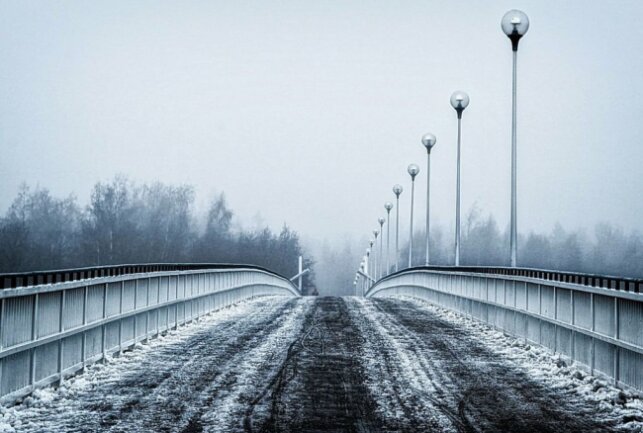 Symbolbild Autobahnbrücke. Foto: 12019/Pixabay