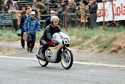 Gefeierter Sachsenring-Held wird 90 - Die 1960er-Jahre waren seine motorsportlichen Glanzzeiten. Foto: Archiv Lothar Kein