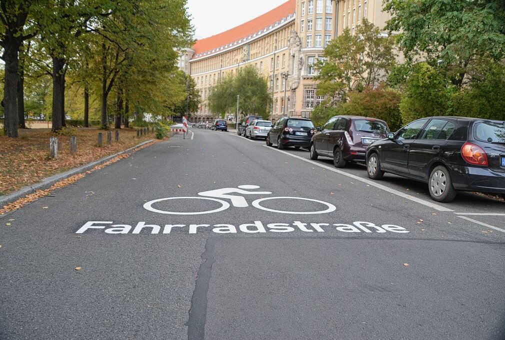 Gegen den Lärm: Tempo 30 und mehr Radverkehr für Leipzig - Eine Fahrradstraße in Leipzig. Foto: Anke Brod