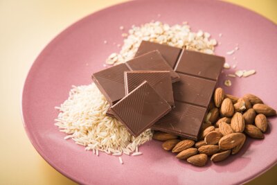 Genuss pur: Die 10 größten Schokoladen-Trends - Vegane Schokolade kommt ganz ohne tierische Produkte aus, ist aber mindestens genauso lecker.