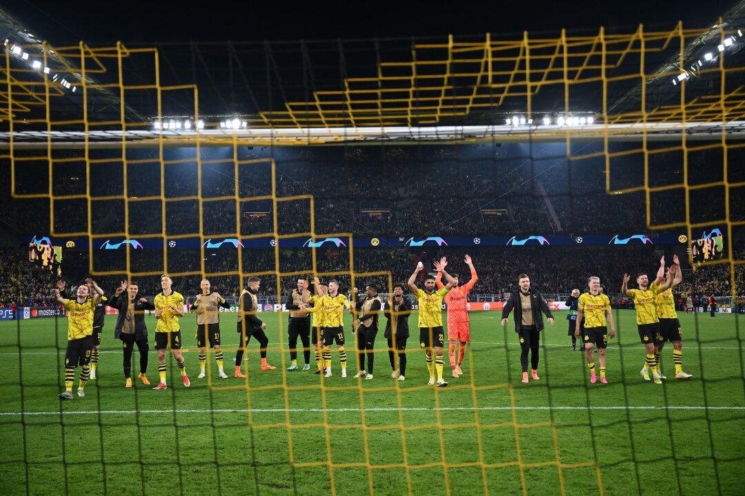 "Geschichte geschrieben": Dortmund träumt von Wembley - Hoffen nun auf den Einzug ins CL-Finale: Die Dortmunder Spieler.