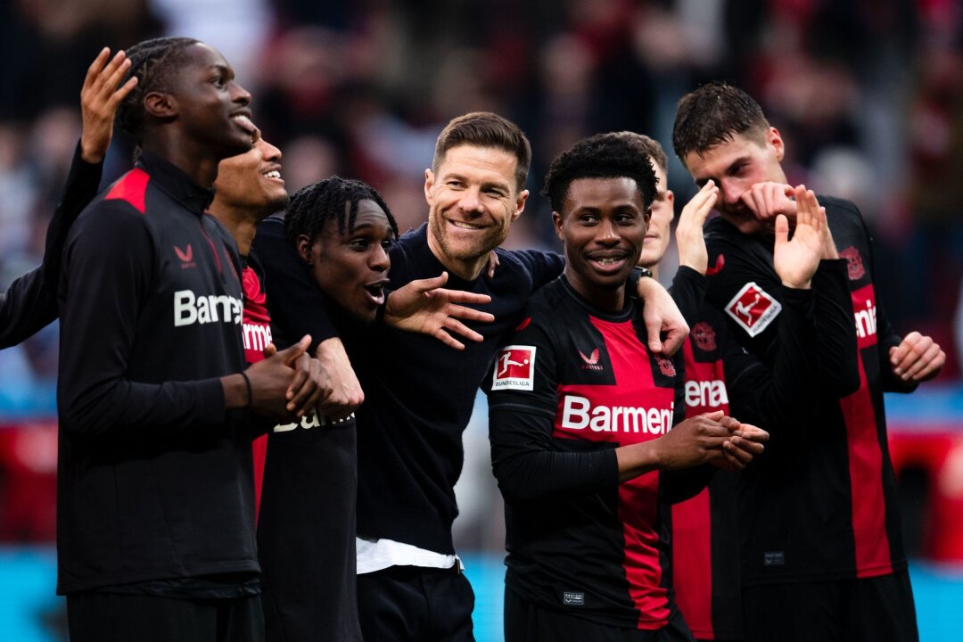 "Geschmäckle" - Bayers mögliche Meisterschaft und die Folgen - Bayer 04 Leverkusen steht kurz vor dem Gewinn ihrer ersten Meisterschaft.