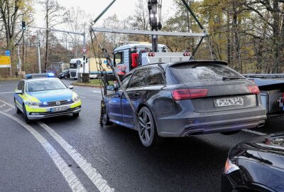 Gestohlener Audi in Wilsdruff gestoppt - Polizei stoppte einen gestohlenen PKW Audi A6 an der Anschlussstelle Wilsdruff. Foto: Roland Halkasch